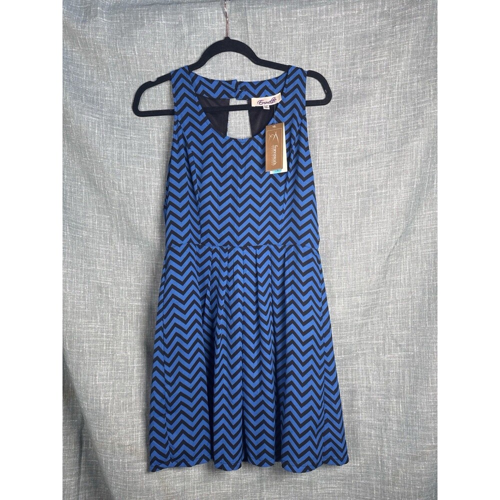 Francesca’s‎ Emmelee Chevron Dress Medium Blue Black Lined Sleeveless NWT
